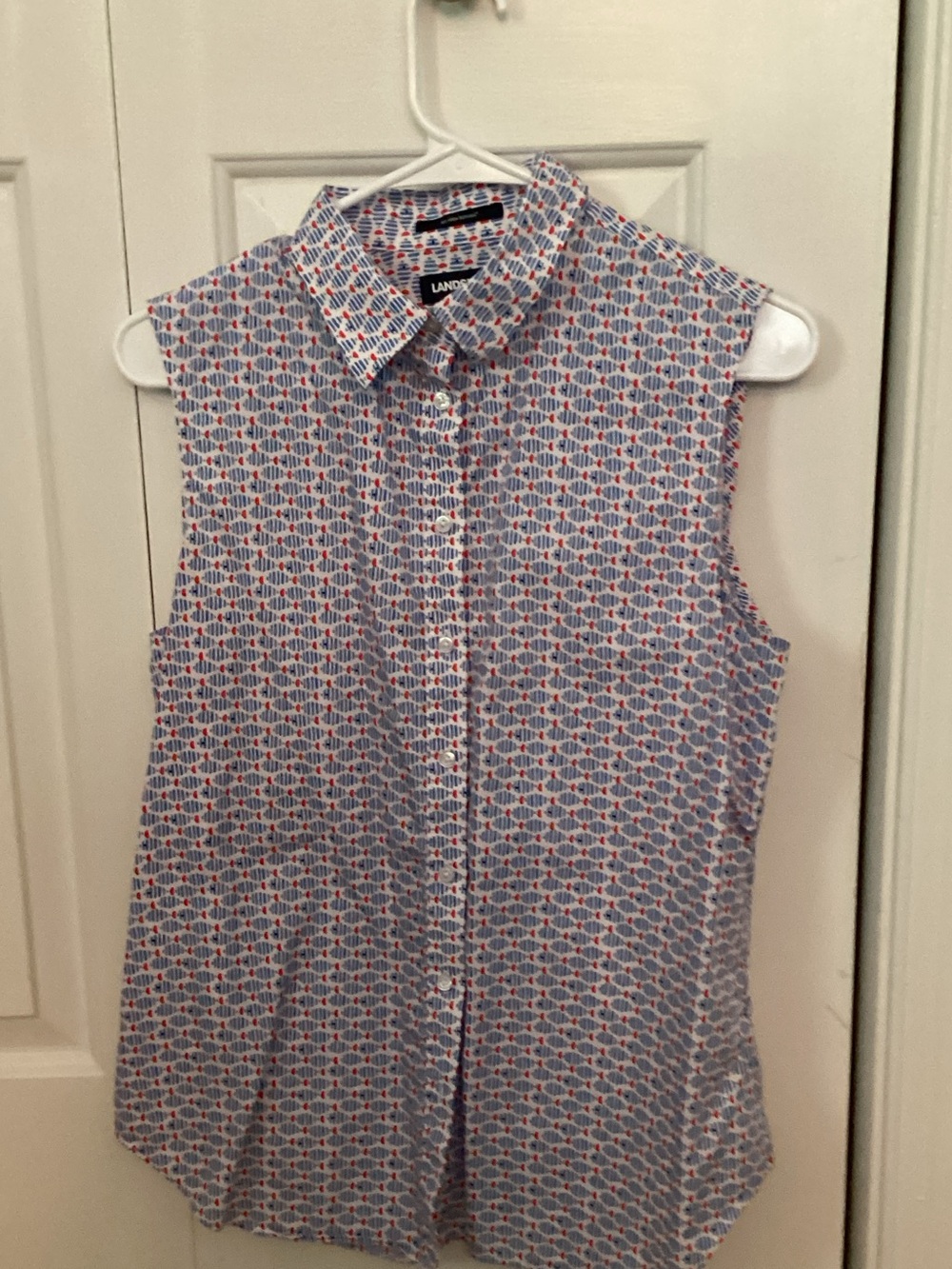 Lands' End Sleeveless Button-Down Collared Top in Blue and Red Geo